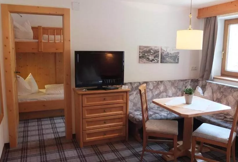 בית מלון כפרי Zur Post