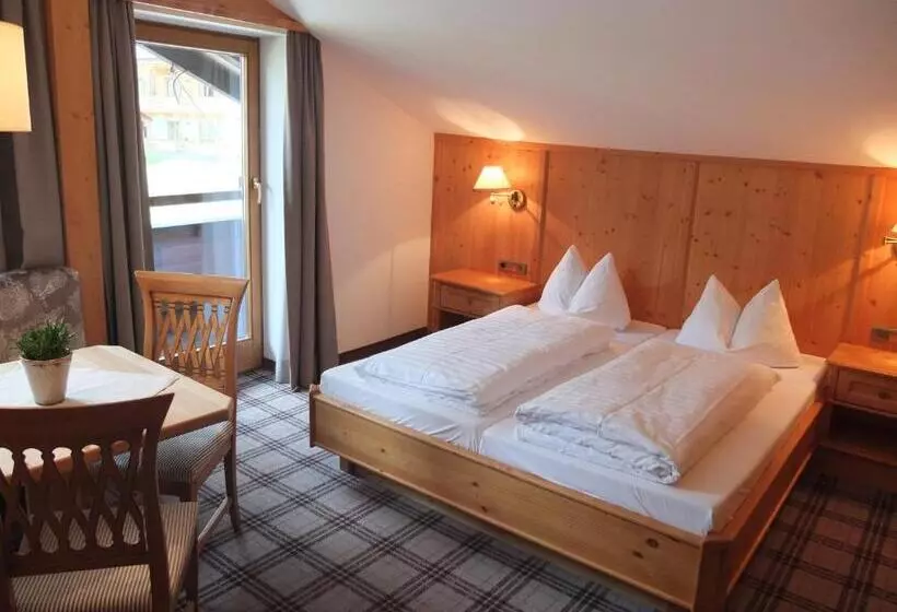 בית מלון כפרי Zur Post