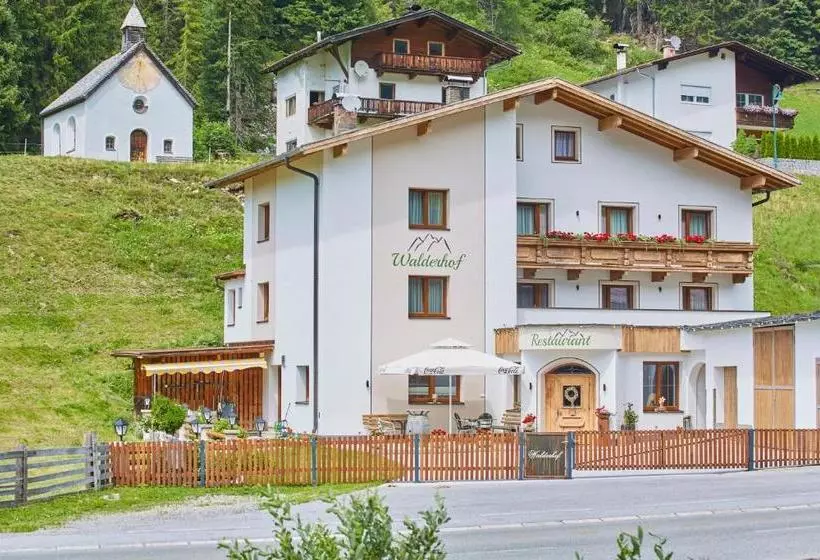 ペンション Gasthof Walderhof