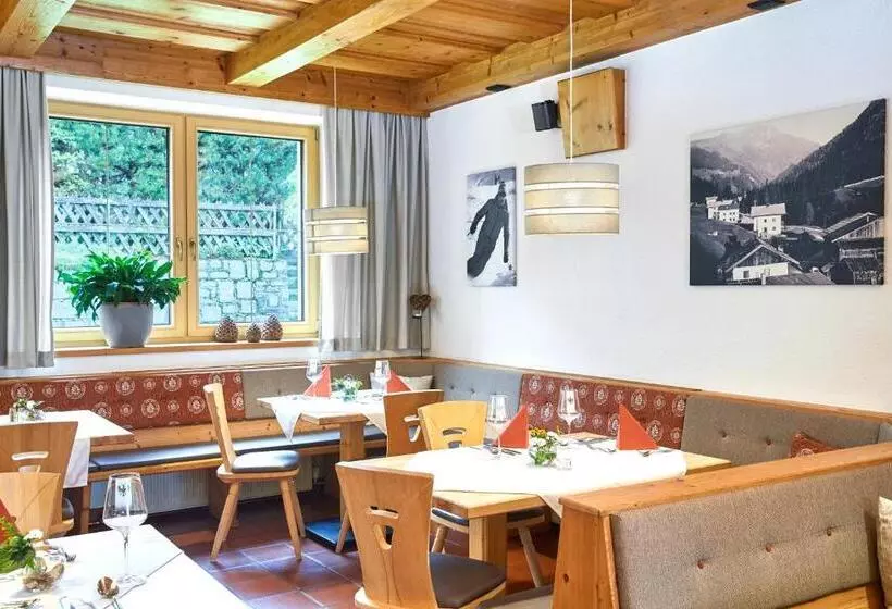 ペンション Gasthof Walderhof