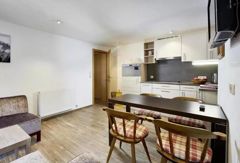 펜션 Gästehaus Huber