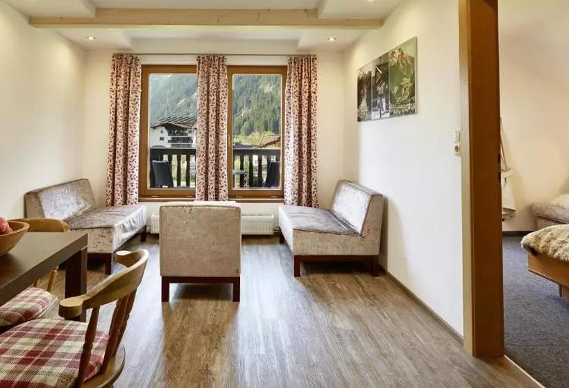 펜션 Gästehaus Huber