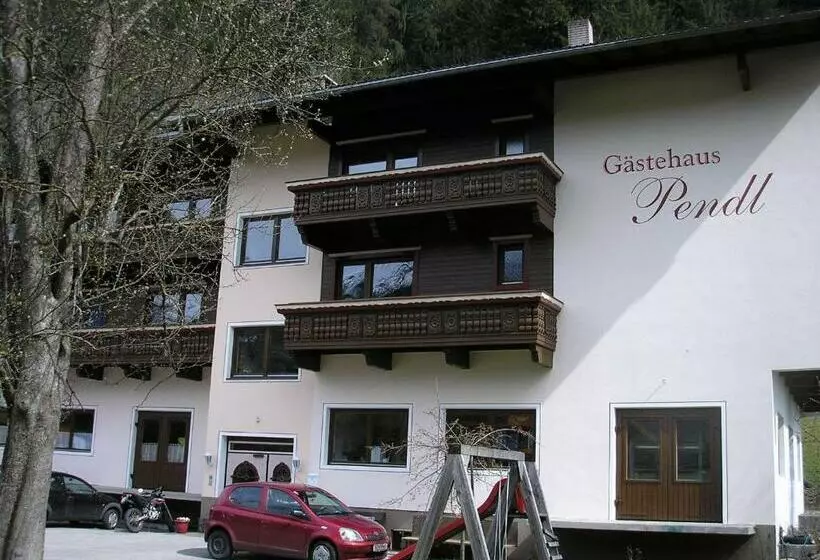 ペンション Gästehaus Pendl