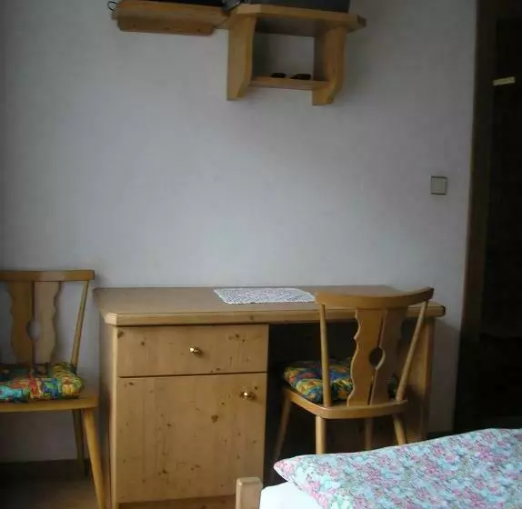 ペンション Gästehaus Pendl