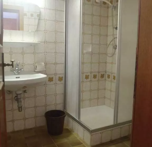 ペンション Gästehaus Pendl