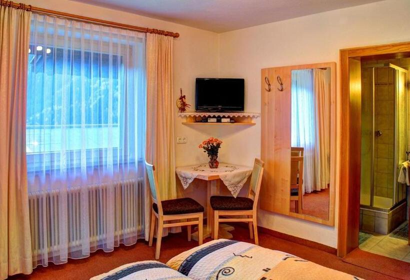 بنسيون Gästehaus Resi