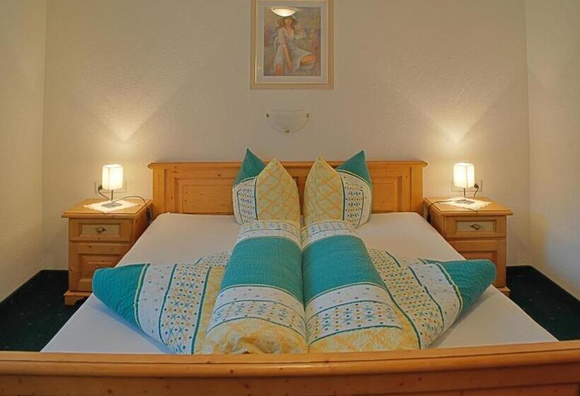 بنسيون Gästehaus Resi