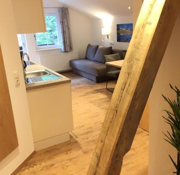 住宿加早餐  Garni Grünmoos