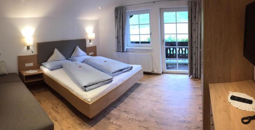 住宿加早餐  Garni Grünmoos