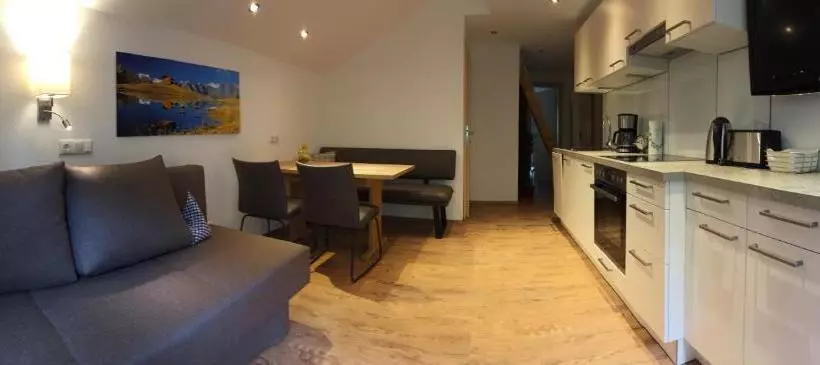 Bed and Breakfast Garni Grünmoos