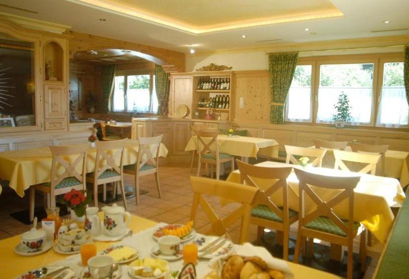 住宿加早餐  Pension Rega