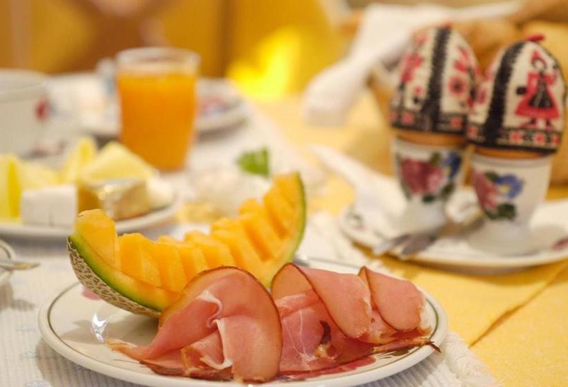 住宿加早餐  Pension Rega