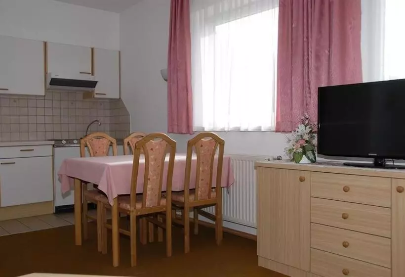 Bed and Breakfast Pension & Appartement Fortin