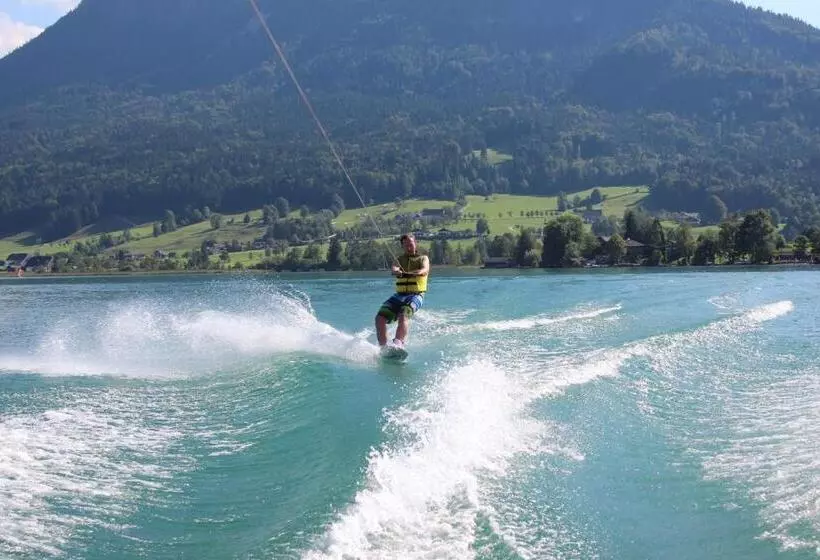 مبيت وإفطار Pension Wolfgangsee