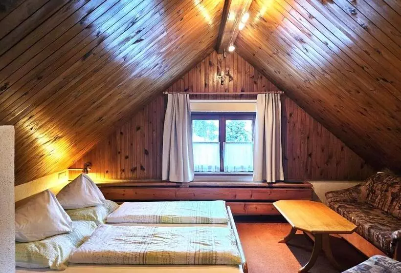 Gasthof Pension Alt Kirchheim