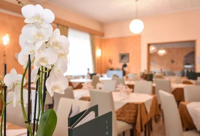 Отель Cima D'oro