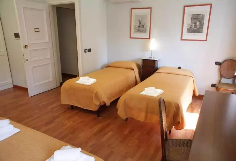 هتل Domus Real Cardello