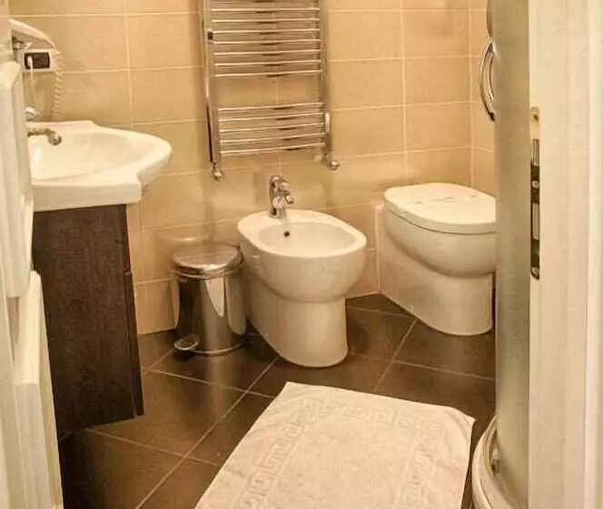 هتل Domus Real Cardello