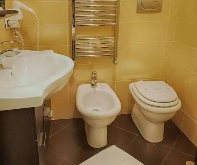 هتل Domus Real Cardello