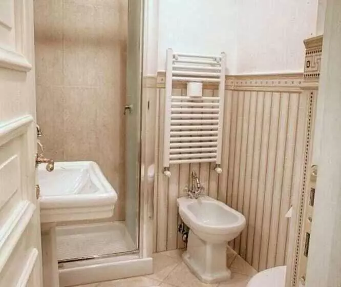 هتل Domus Real Cardello