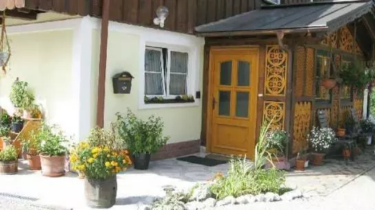 ホテル Ferienhaus Kühlwein