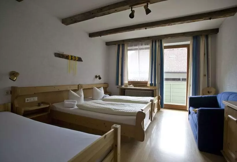 Отель Hohe Tauern