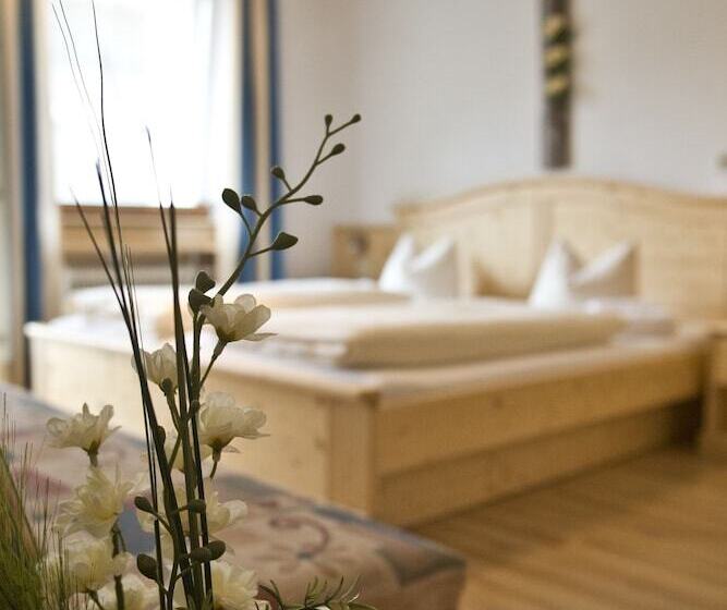 Отель Hohe Tauern