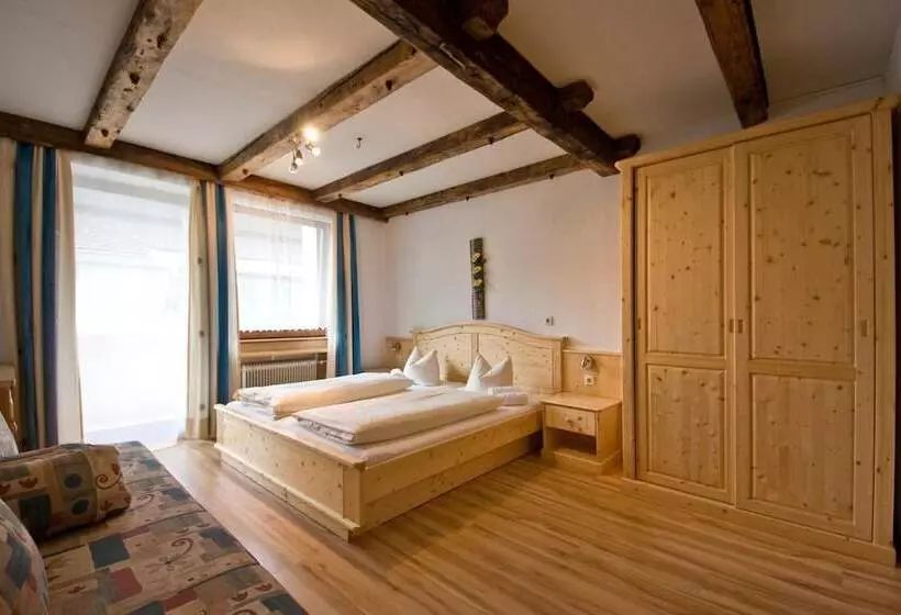 Отель Hohe Tauern