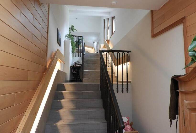 Отель Hohe Tauern