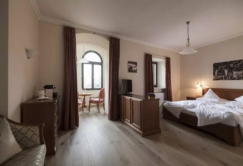 Отель Schloss Plars Wine & Suites