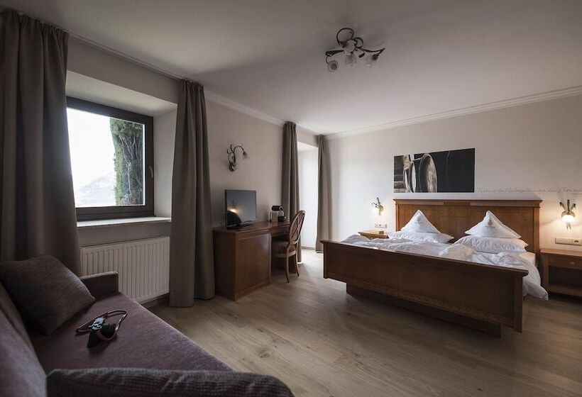 Отель Schloss Plars Wine & Suites