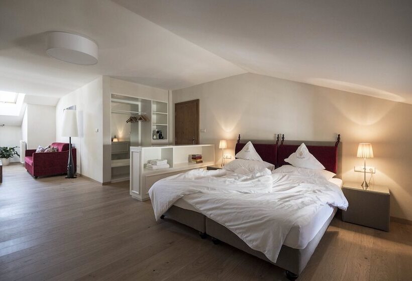 Отель Schloss Plars Wine & Suites