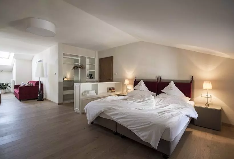 Отель Schloss Plars Wine & Suites