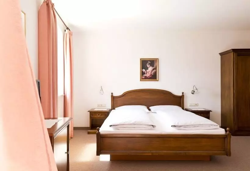 Отель Schloss Plars Wine & Suites