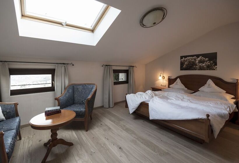 Отель Schloss Plars Wine & Suites