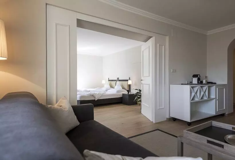 Отель Schloss Plars Wine & Suites