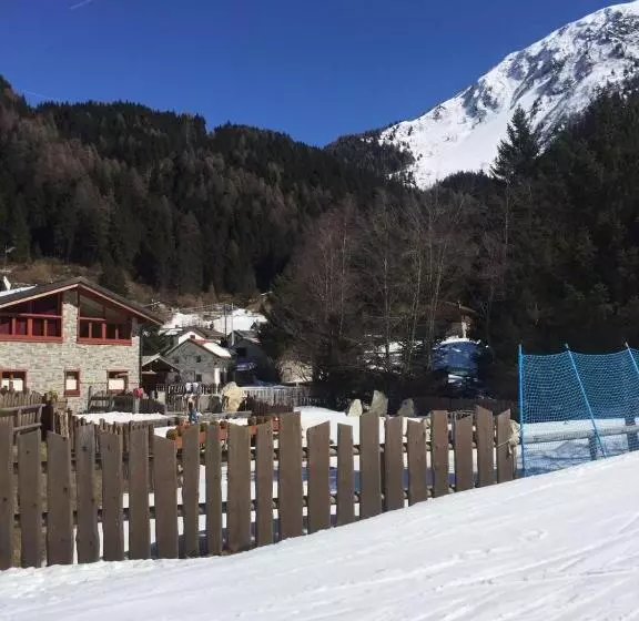 La Tana Dell Orso Hotel & Spa