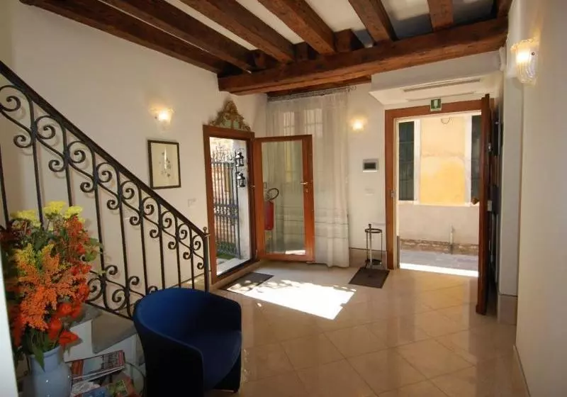 پانسیون Santa Margherita Guesthouse