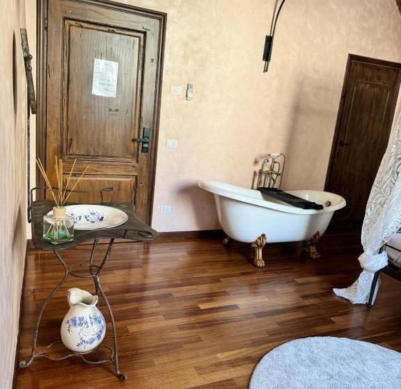 تختخواب و صبحانه Luxury Corte Dei Nobili