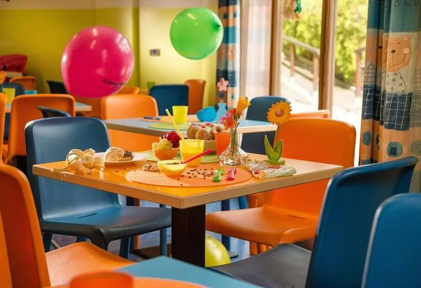 Family Hotel Adriana