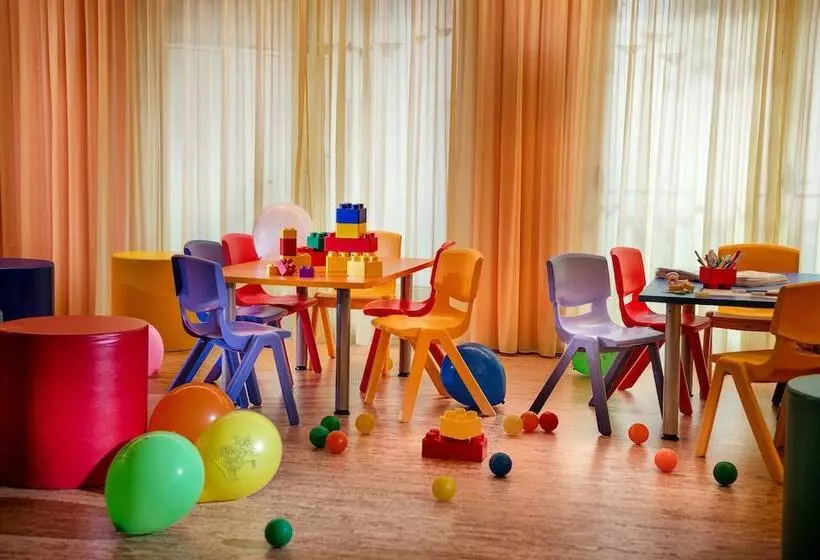 Family Hotel Adriana