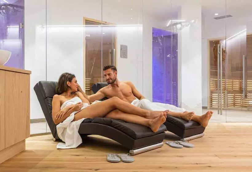 Family Hotel Adriana