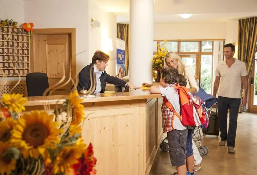 Family Hotel Adriana