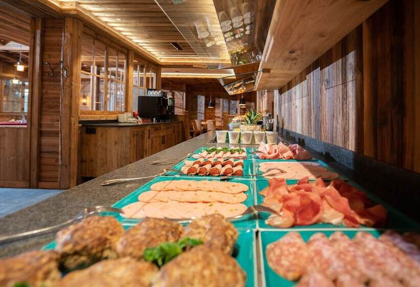 Hotel Adler  Paulas Alb