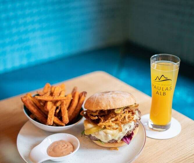 Hotel Adler  Paulas Alb