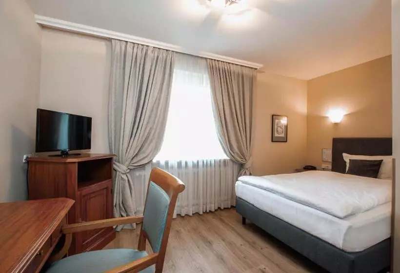 هتل Altmunchen By Blattl