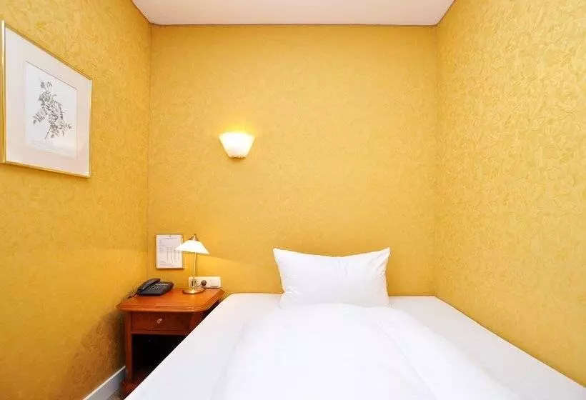 هتل Altmunchen By Blattl