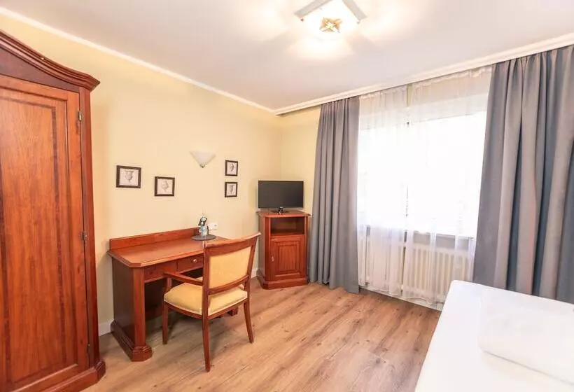 هتل Altmunchen By Blattl