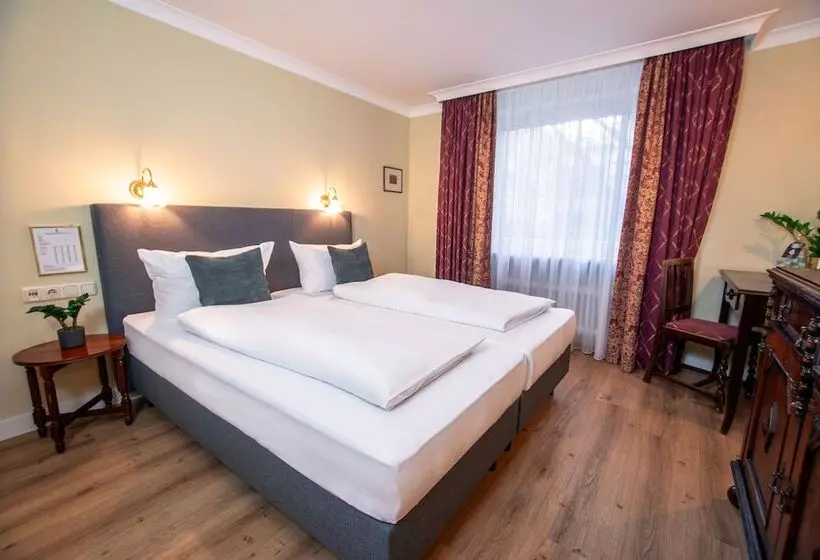 هتل Altmunchen By Blattl