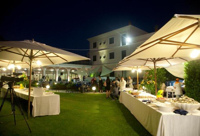 ホテル D'altavilla